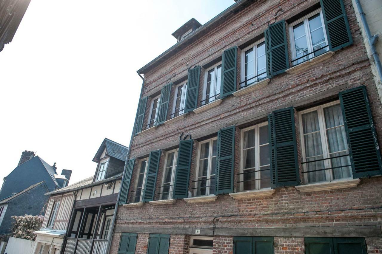 Vancouver Apartment Honfleur